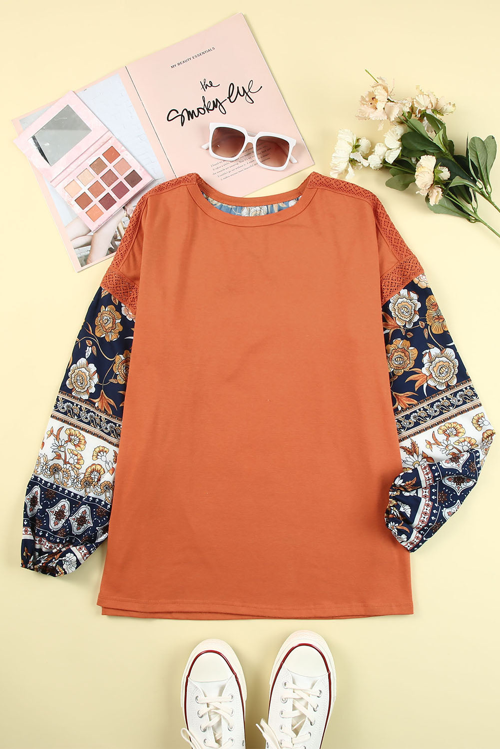 Terracotta top met print en kant
