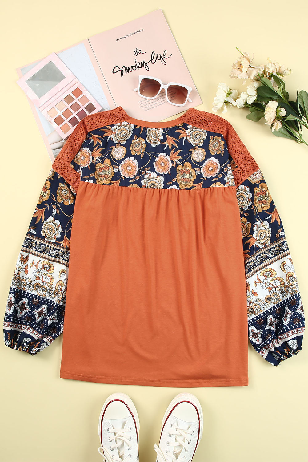 Terracotta top met print en kant