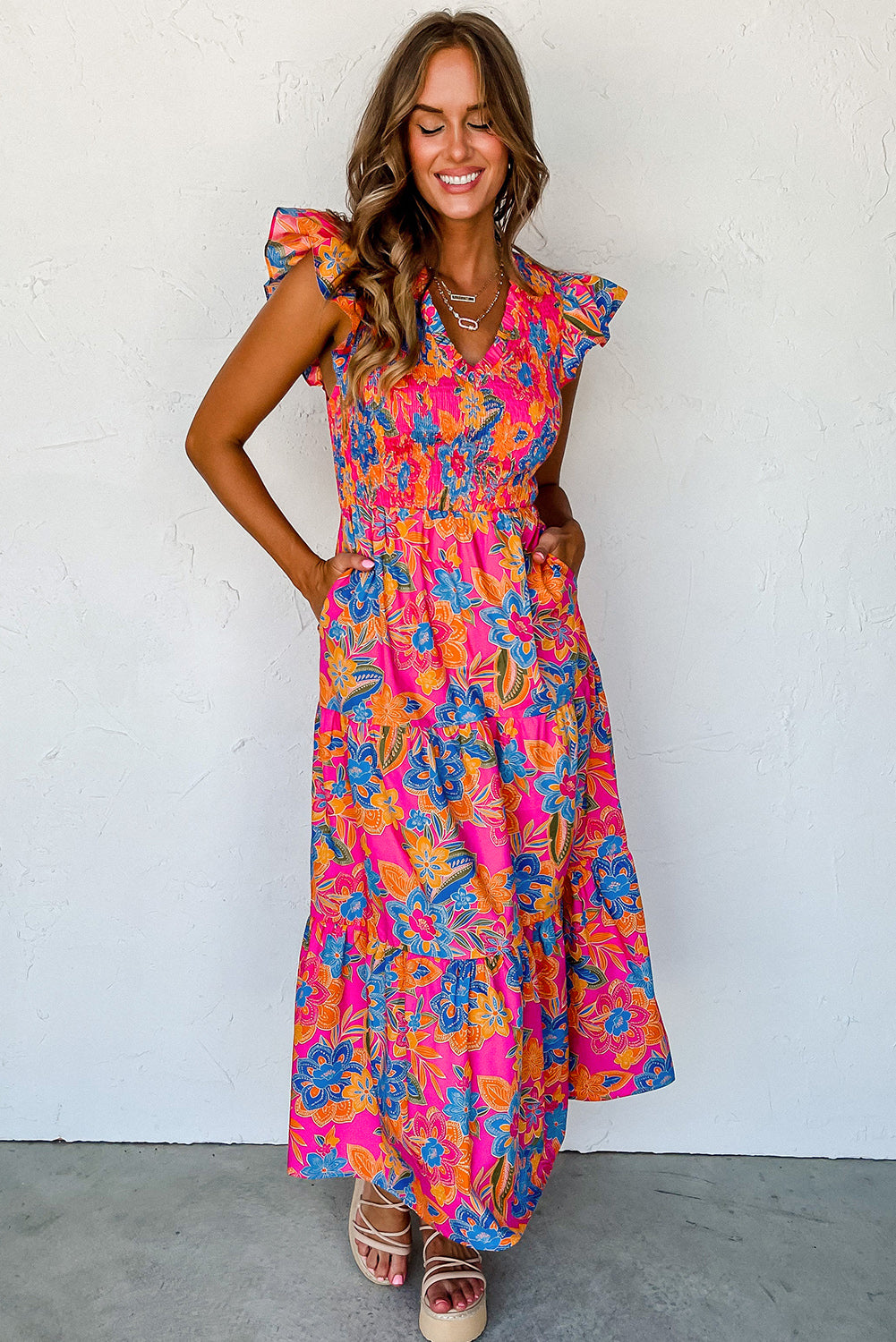 Lange, Roze Jurk met Ruchelagen